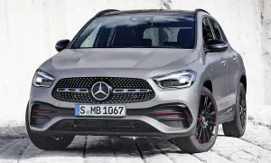 Der neue Mercedes-Benz GLA in Grau mit roten Akzenten. Wann kommt der neue GLA?