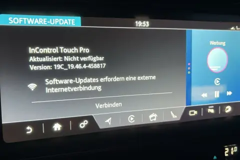 Land Rover InControl aktivieren: Software-Update nicht verfügbar. Verbindung zur Internetverbindung nötig.