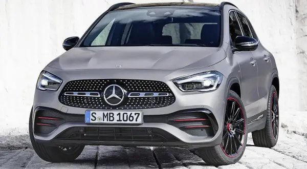 Der neue Mercedes-Benz GLA in Grau mit roten Akzenten. Wann kommt der neue GLA?
