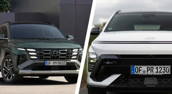 Zwei Hyundai Kona 2026 Modelle im direkten Vergleich: Ein grüner und ein weißer mit N Line-Akzenten.