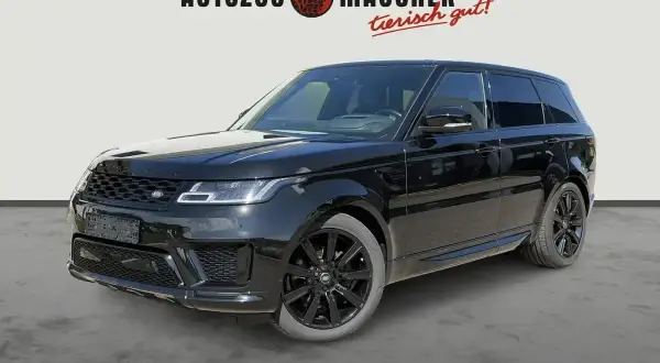 Schwarzer Range Rover Sport, ein Blickfang, der Fragen aufwirft: wie teuer ist ein Range Rover? Dieses Modell steht bereit für seine nächste Fahrt.