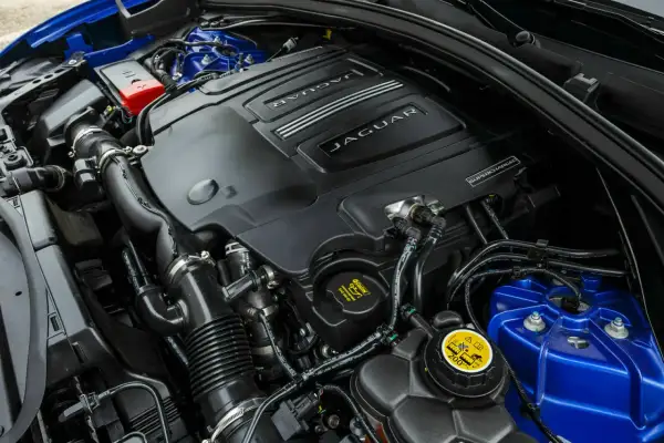 Der Jaguar F-PACE 3.0 Diesel Motor, Hersteller Jaguar, ist hier im Detail zu sehen.
